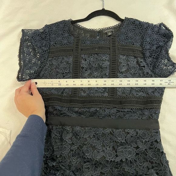 Ann Taylor Dark Blue & Black Lace Short Sleeve Dress - Picture 6 of 7